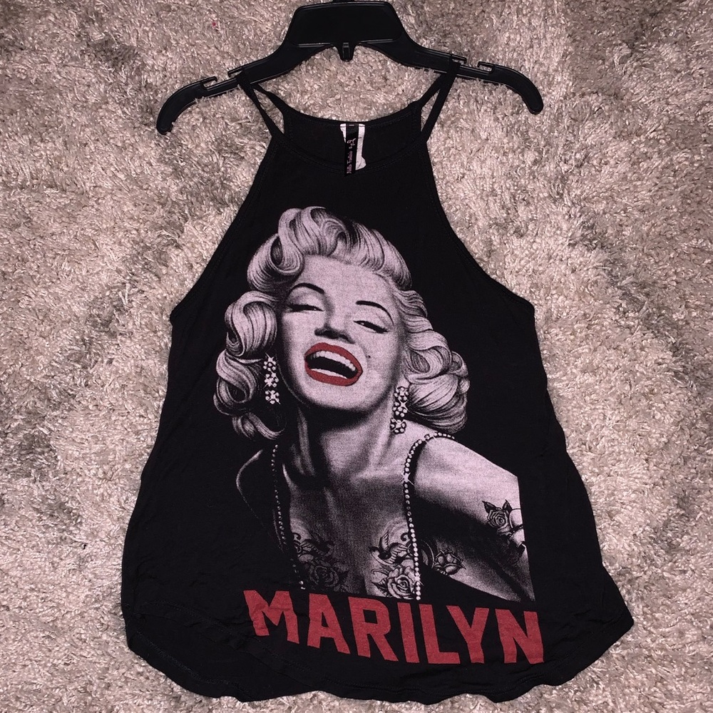 marilyn monroe graphic shirt
